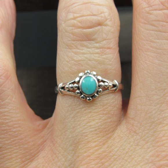 Size 6.75 Sterling Silver Cute Blue Inlay Ring - Picture 3 of 7